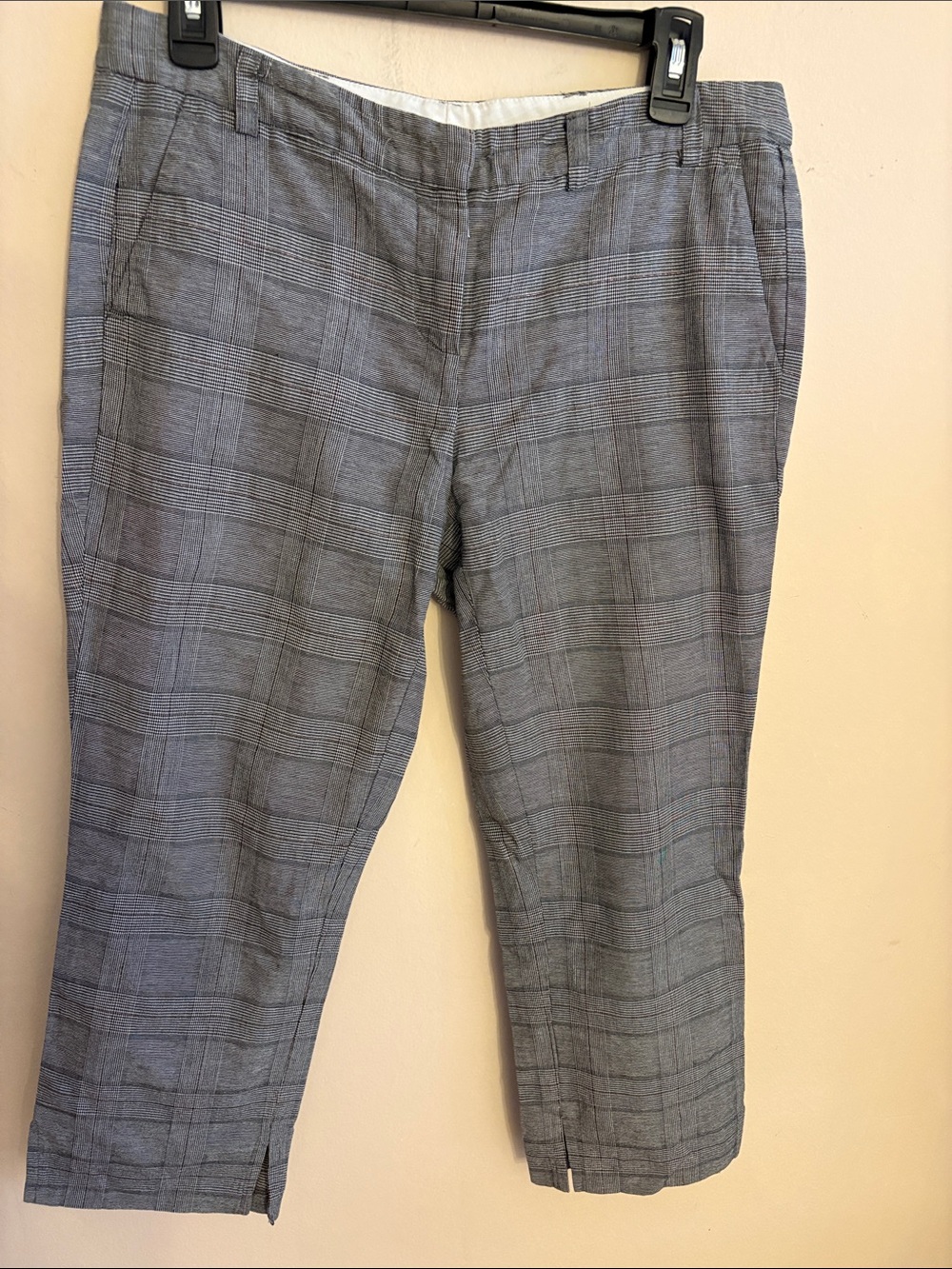 Poleci Gray Plaid Cropped Dress Pants